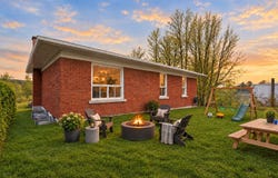 303 Rue Queen, Sherbrooke, Quebec J1M1K8