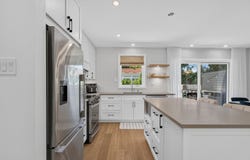 4251 Rue Badgley, Montréal, Quebec H4P1N9