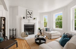 379 Av. Notre-Dame, Saint-Lambert, Quebec J4P 2K2