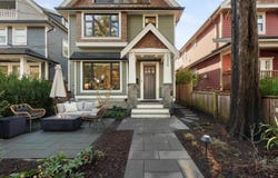 1220 E 11th Avenue, Vancouver, British Columbia V5T 2G3