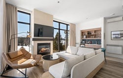 39 Ch. Fridolin-Simard 521, Estérel, Quebec J0T 1E0