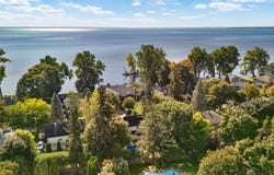 16 Cours East Gables, Beaconsfield, Quebec H9W 6C4