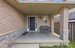 83 Davinci Boulevard, Hamilton, Ontario L9B 0C4