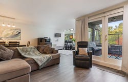 1220 W 6th Avenue 204, Vancouver, British Columbia V6H 1A5