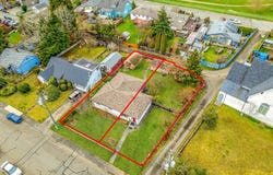 719 8th St, Courtenay, British Columbia V9N 1N6