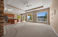 6455 Vernon Avenue, Peachland, British Columbia V0H 1X8