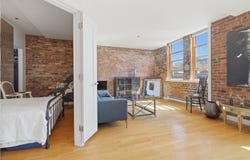 233 Abbott Street 403, Vancouver, British Columbia V6B 2K7