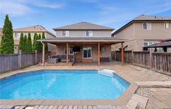 83 Davinci Boulevard, Hamilton, Ontario L9B 0C4
