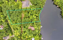 96 Ch. du Barrage, Val-des-Monts, Quebec J8N5E3