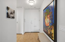 2 Rue Westmount-Square 801, Westmount, Quebec H3Z 2S5