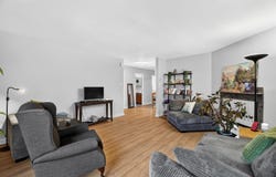 1524 Rue Baxter, LaSalle, Quebec H8N2T5