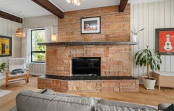 1556 Gladstone Ave, Victoria, British Columbia V8R 1S5