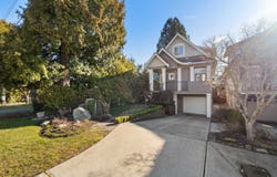 15556 Goggs Avenue, White Rock, British Columbia V4B2N6