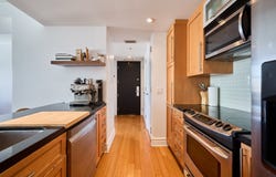 10 Rue St-Jacques, Ville-Marie, Quebec H2Y1L2