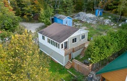 16 Ch. Bisson, Lac-Sainte-Marie, Quebec J0X1Z0
