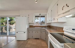 480 4th Ave, Campbell River, British Columbia V9W 3W8