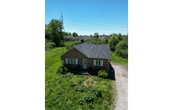 957 Ch. de la Montagne, Hull, Quebec J9A3T9