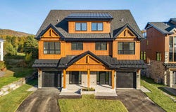 515 Allée du Géant #17, Mont-Tremblant, Quebec J8E0N4