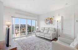 8265 Rue de Londres, Brossard, Quebec J4Y0P8