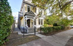 737 Vancouver St, Victoria, British Columbia V8V 3V4