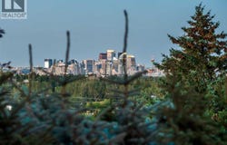 2724 Signal Ridge View SW, Calgary, Alberta T3H2J5