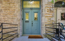 254 Av. Olivier, Westmount, Quebec H3Z 2C8