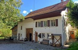 Centre, Curtilles, Vaud 1521
