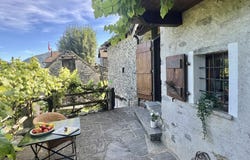 Cugnasco, Ticino 6516