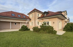 Mont-sur-Rolle, Vaud 1185