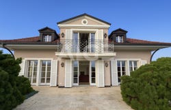 Mont-sur-Rolle, Vaud 1185