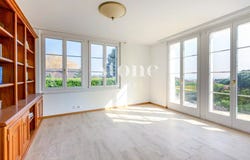 Mont-sur-Rolle, Vaud 1185