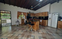 unit: 72, Guarne, Guarne