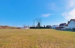 Seybothenreuth, Bavaria 95517