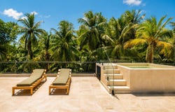 El Cosón, Samaná, Samaná Province 32000