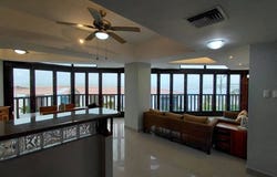 Bahia Beauty: Beautiful 3-Bedroom Oceanfront Condo, Bahia De Caraquez, Manabí
