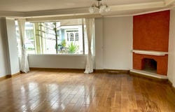 Elegant Cumbayá Home with Volcano Views & Luxurious Comfort, Quito, Pichincha