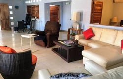 REMODELED 2BR HOUSE IN A BIG LOT 5,300 SQ FEET Ave. Rocafuerte y calle Las Americas, Salinas, Santa Elena