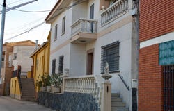Valls, Catalonia 43800
