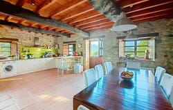 Pravia, Asturias 33120