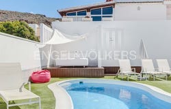 Arona, Canary Islands 38640