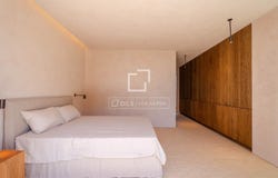 Valencia, Valencian Community 46011
