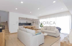 Es Mercadal, Balearic Islands 07740