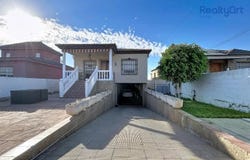 Dos Hermanas, Andalusia 41703