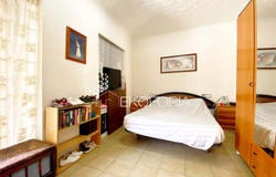 Valencia, Valencian Community 46003
