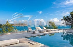 Cala Vinyes, Balearic Islands 07181