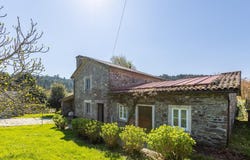 Cesuras, Galicia 15390