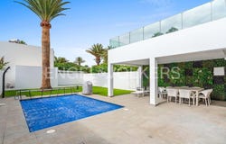 Arona, Canary Islands 38640
