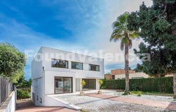 Valencia, Valencian Community