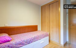 madrid, Community of Madrid 28224