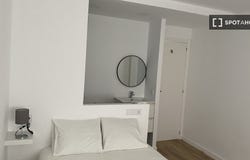 valencia, Valencian Community 46011